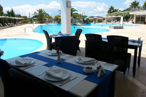Alexandros Palace Hotel & Suites in Ιερισσός — foto 25