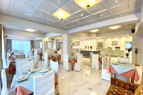 Paloma Blanca Hotel in Κάτω Κορακιάνα — foto 30