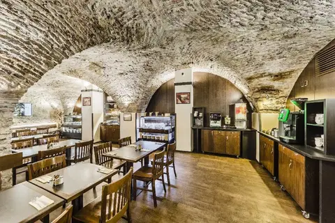 Hotel Archibald At The Charles Bridge in Praag — foto 22