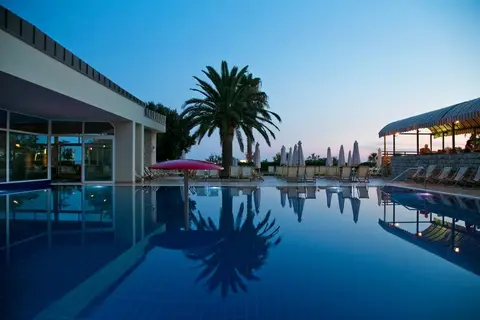 Hotel Palas in Petrovac na Moru — foto 9