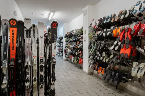Hotel Cesa Tyrol in Canazei - Cianacei — foto 13