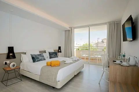 Globales Cala Bona Suites in Son Servera — foto 11
