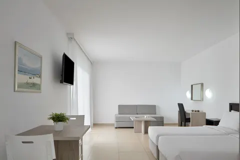 Hotel Atlantica Callisto in Ayia Napa — foto 17