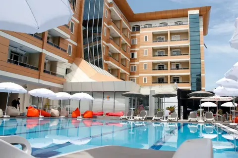 AMH Hotel Durres in Durrës — foto 10