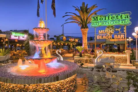 Molfetta Beach Hotel in Γουβιά — foto 30