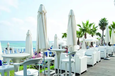 Silver Sands Beach Hotel in Παραλίμνι — foto 10