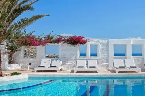Mr & Mrs White Paros in Νάουσα — foto 2