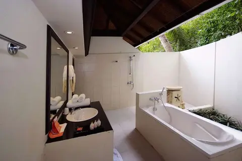 Ellaidhoo Maldives by Cinnamon in Noord Ari Atol — foto 22