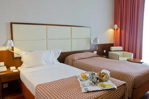 VIP Executive Art’s Hotel in Almada — foto 9