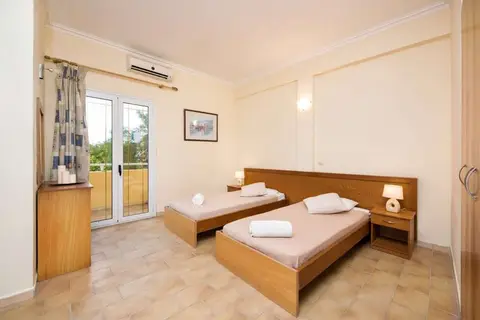 Trabukos Beach Complex in Δημοτική Ενότητα Λευκιμμαίων — foto 10