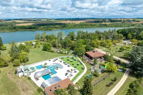 Le Lac De Thoux in Thoux — foto 10