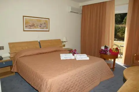 Crithoni's Paradise Hotel in Άλινδα — foto 8