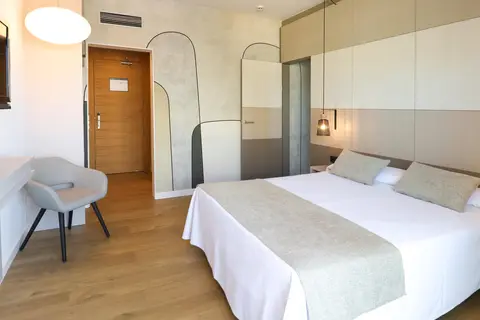 Hotel Golden Taurus Aquapark Resort in Pineda de Mar — foto 2