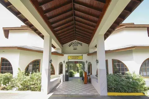 CocoLaPalm A Seaside Resort in Marleys by the sea — foto 19
