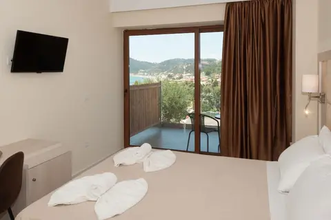 Porto Demo Hotel in Άγιος Γεώργιος — foto 22