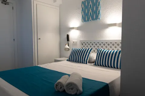 Blue Sea Mediodia in s'Arenal — foto 2