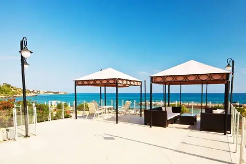 Ada Beach Hotel in Alsancak — foto 21