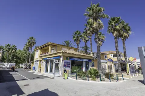 Club Le Napoléon in Vias — foto 23