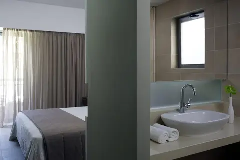 Angela Downtown Hotel in Rhodos — foto 29