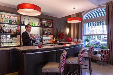 The Originals Boutique Hotel Les Nations Vichy foto 3