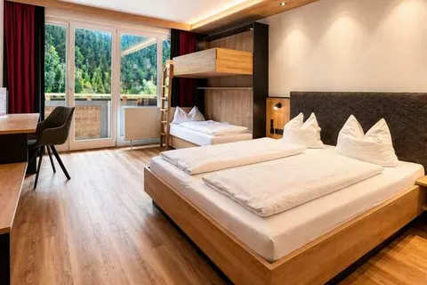 First Mountain Hotel Montafon foto 3