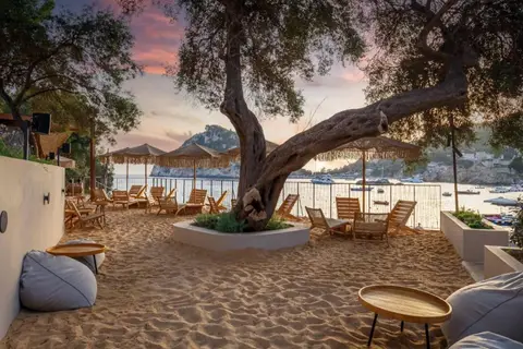 Akrotiri Beach Resort Hotel in Παλαιοκαστρίτσα — foto 11