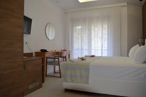 Fevro in Αγία Γαλήνη — foto 10