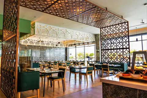 Al Khoory Courtyard Hotel in Dubai — foto 9