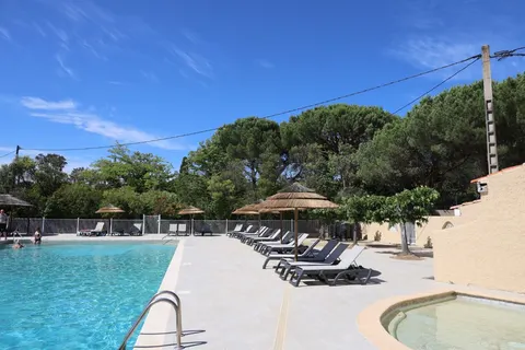 Camping Hameau Des Pins - La Moutonne foto 13