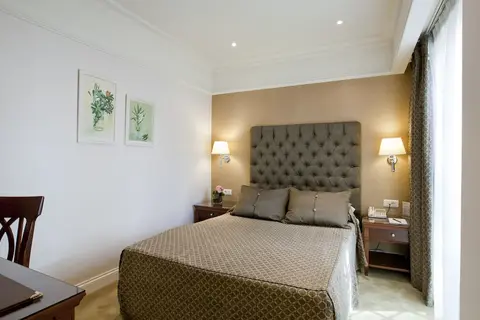 Hotel Hera in Athene — foto 17