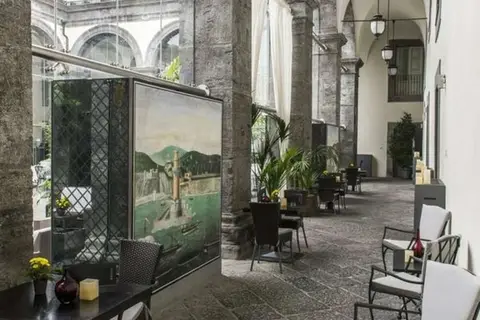 Palazzo Caracciolo Napoli in Napels, foto 22