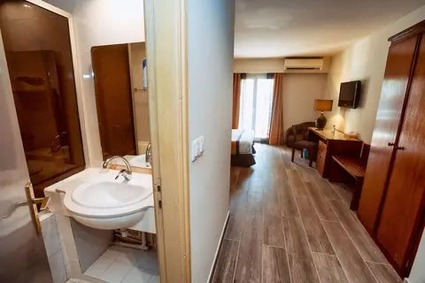 Café de Rome Business Hotel in Dakar, foto 28