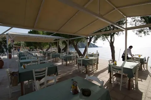 Aphrodite Hotel in Μόλυβος — foto 18