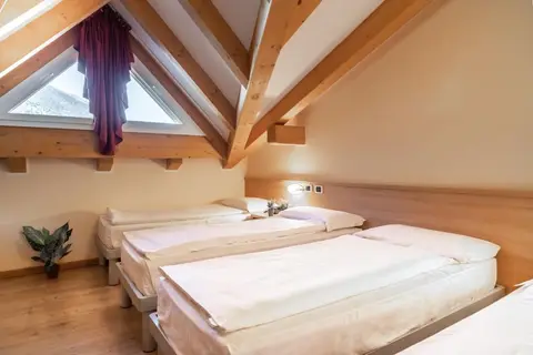 Hotel Monclassico in Commezzadura — foto 6