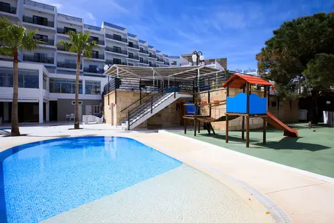 Palmanova Suites by TRH in Calvià