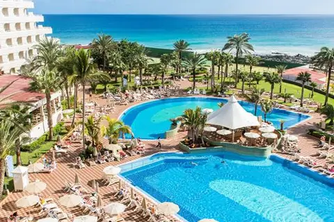 Hotel Riu Palace Tres Islas in Corralejo — foto 2