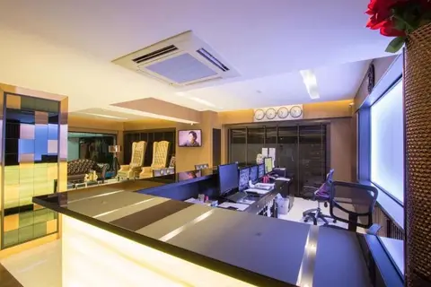 Chateau de Sukhumvit 56 in Bangkok — foto 8