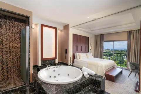 Cratos Premium Hotel & Casino in Girne — foto 30