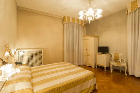 Palazzo Guardi in Venetië, foto 25