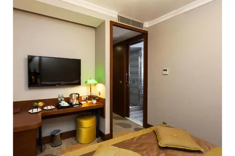 Manesol Boutique Galata in Fatih — foto 14