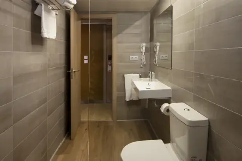 Cuco Hotel in Benidorm — foto 15