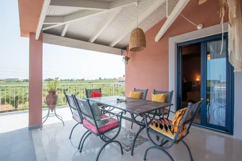 Thires Guesthouse in Δημοτική Ενότητα Ζακυνθίων — foto 16