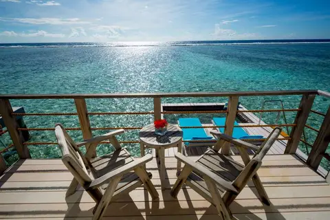 Holiday Inn Resort Kandooma Maldives in Holiday Inn Resort - Reception — foto 26