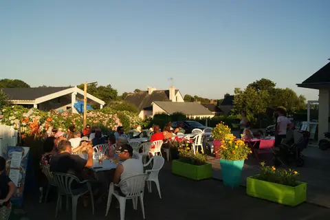 Flower Camping De Kerleyou in Douarnenez — foto 21