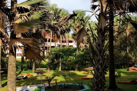 Lemon Creek Hotel Resort in Sukuta — foto 24