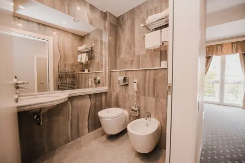 Lot Boutique Hotel in Tirana — foto 25