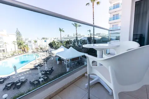 Vrissaki Hotel Apartments in Paralimni — foto 27
