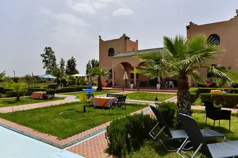 Riad Qodwa in Sidi Abdallah Ghiat سيدي عبد الله غيات — foto 21