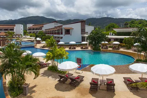 Arinara Bangtao Beach Resort in ตำบลเชิงทะเล