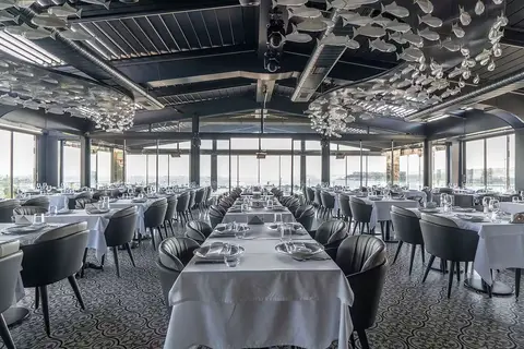 Wyndham Grand Istanbul Kalamis Marina Hotel in İstanbul — foto 20